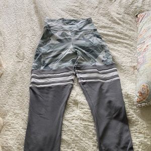 Bombshell sportswear sz L